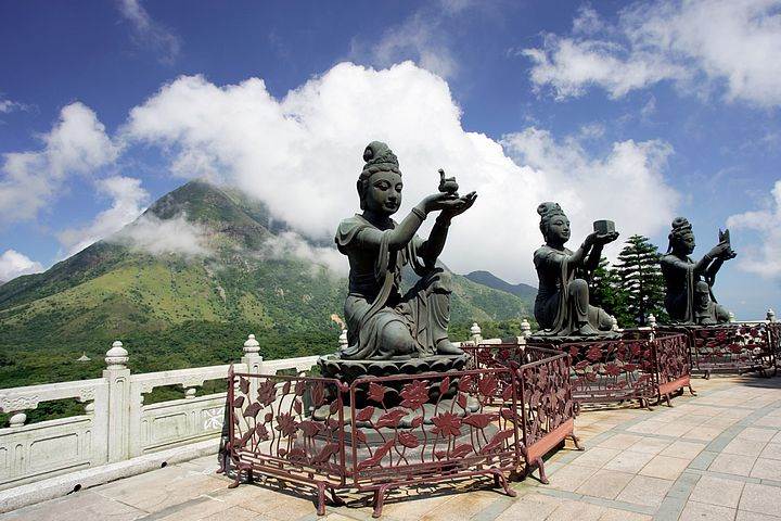 po lin lantau